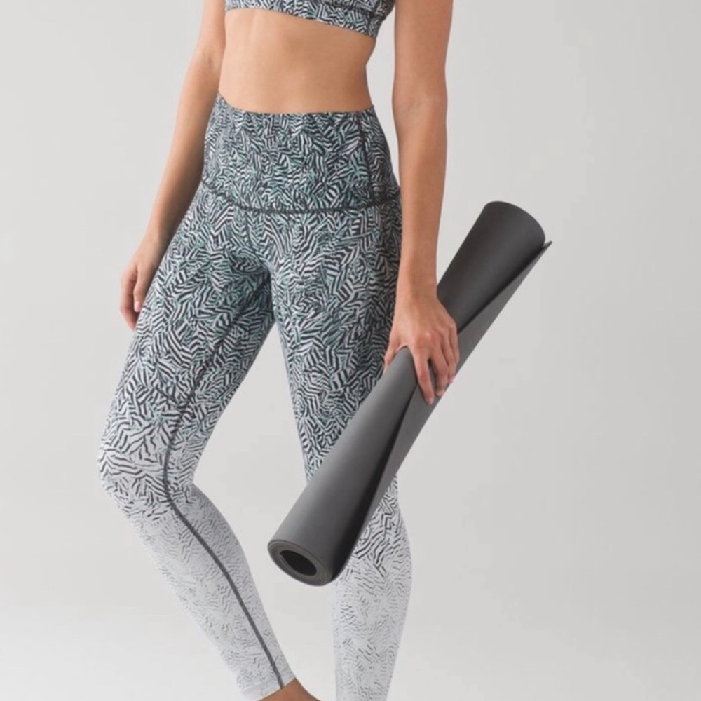 SOLD Lululemon Wunder Under Pant Dazzle Nulux